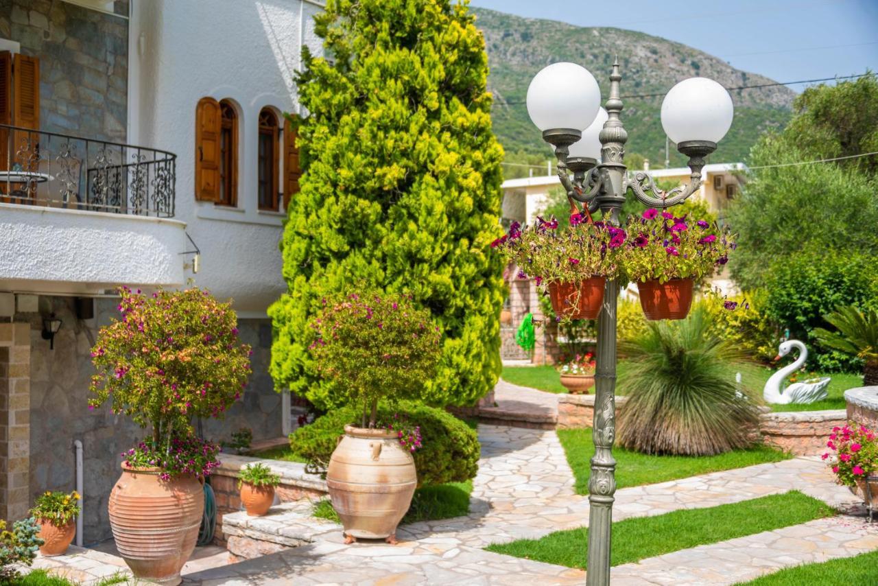 Villa Haroula Parga Buitenkant foto